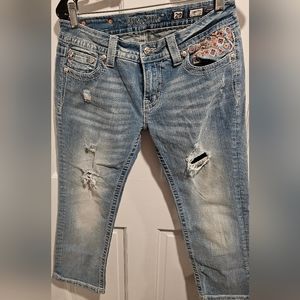 Miss Me   Signature  Cuffed  Capri  29